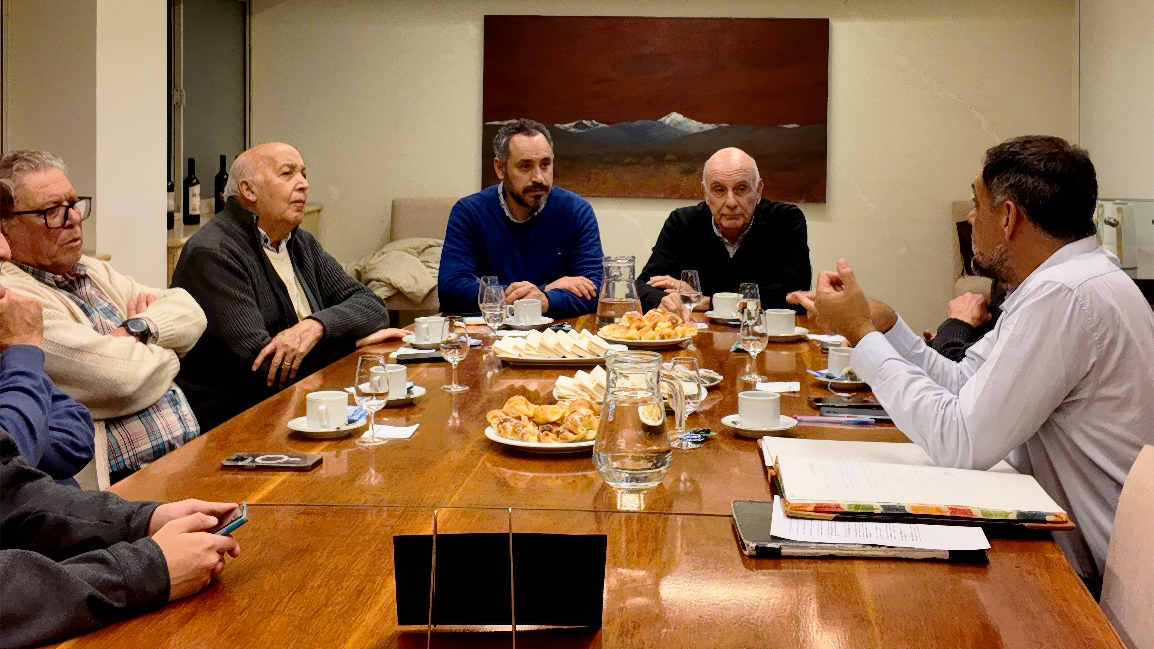 La Bolsa de Comercio de Mendoza convocó al referente nacional del vino a granel para analizar el escenario exportador de la vitivinicultura argentina