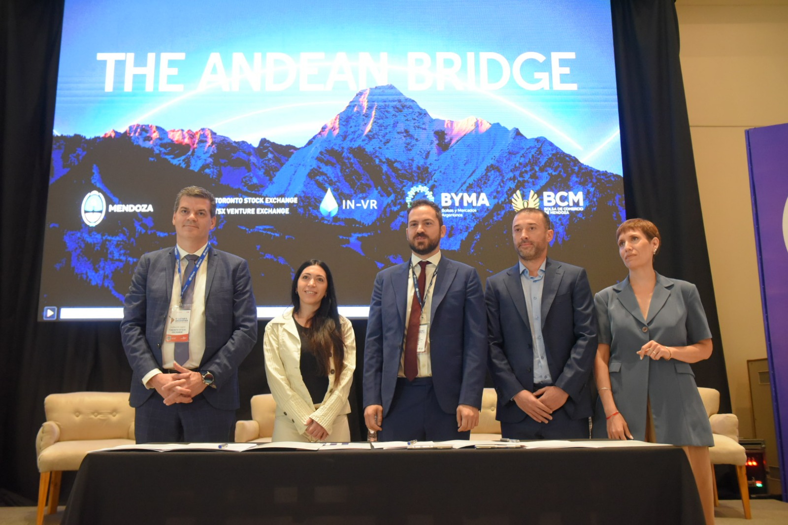 La Bolsa de Comercio de Mendoza firmó un acuerdo internacional clave para captar inversiones en minería